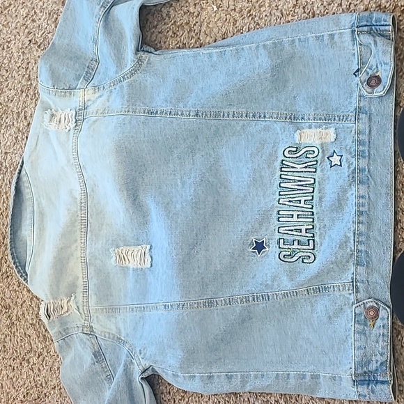 NEW NFL Team Apparel Seattle Seahawks Denim Jacket - Picture 1 of 6